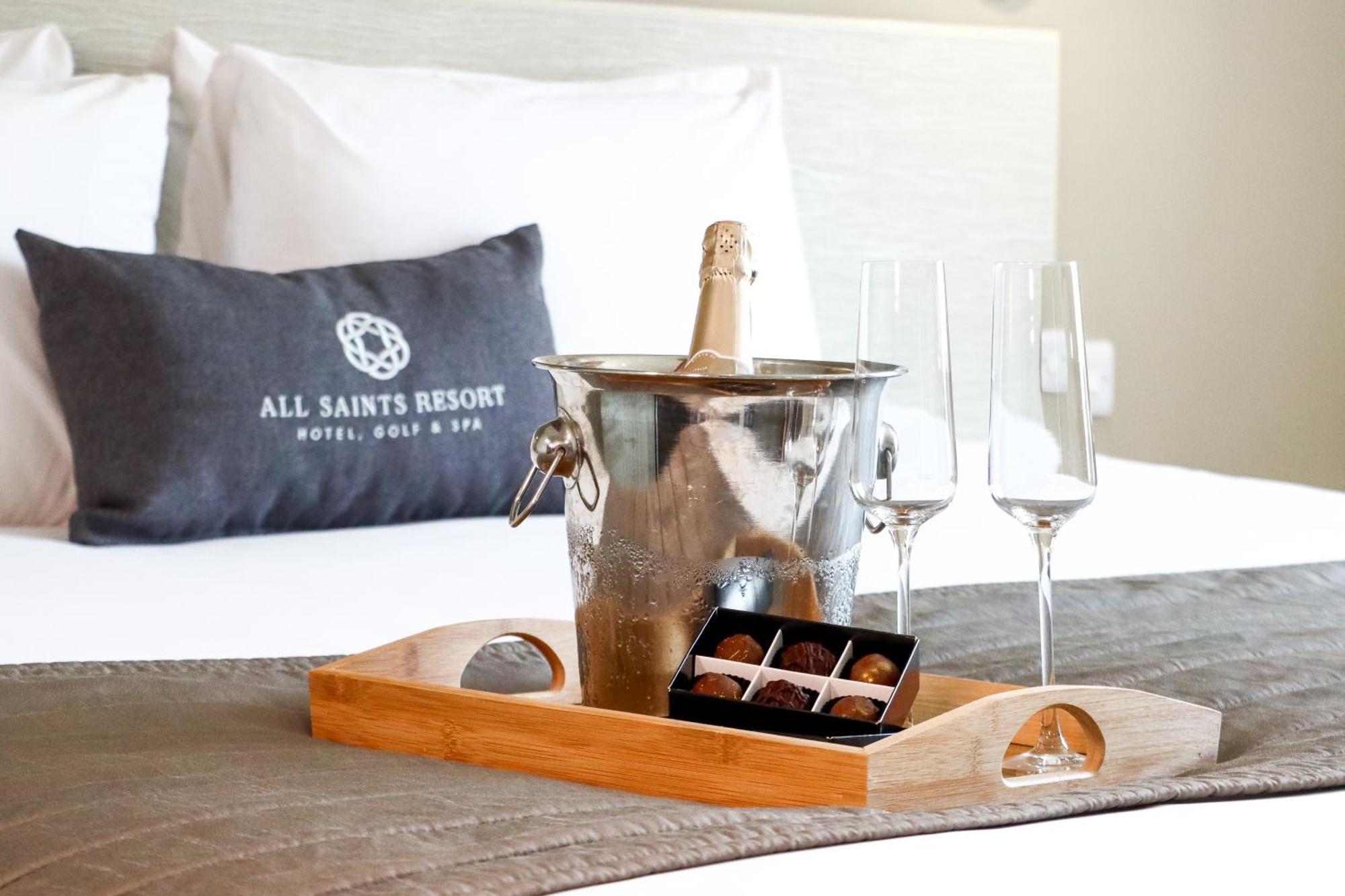 All Saints Resort Bury St. Edmunds Екстер'єр фото
