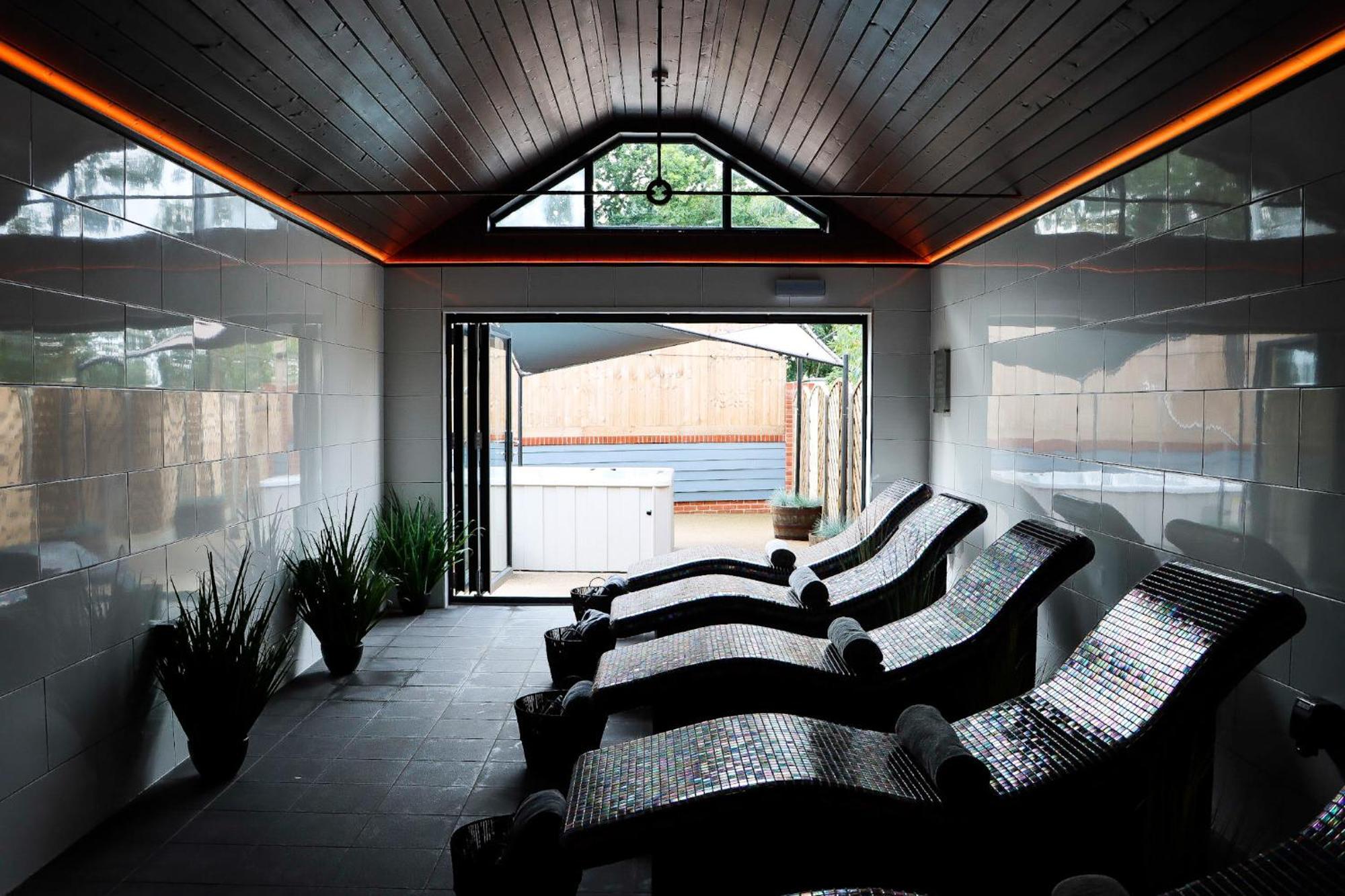All Saints Resort Bury St. Edmunds Екстер'єр фото