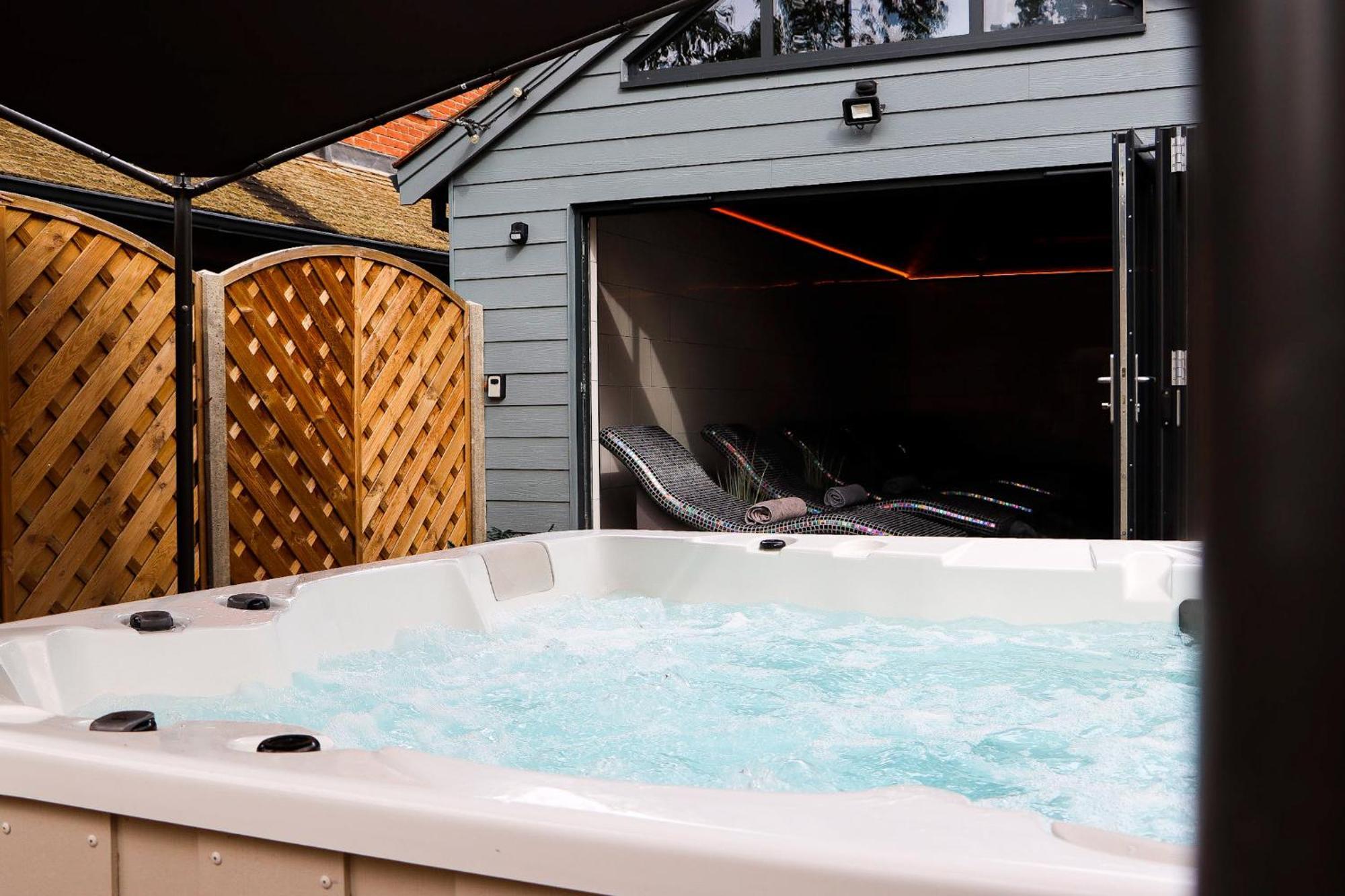 All Saints Resort Bury St. Edmunds Екстер'єр фото